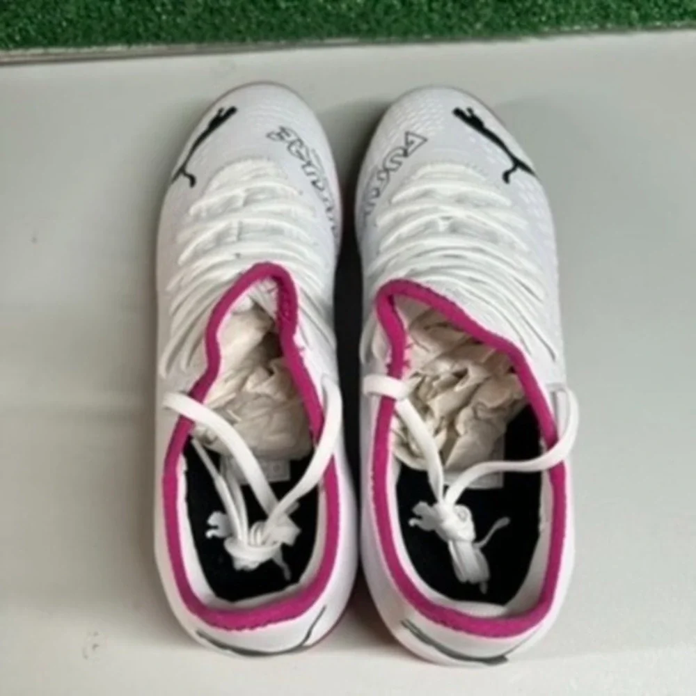 Puma Future Z 4.4 TT Soccer Cleats Mens Size 9 White Pink Turf Training New